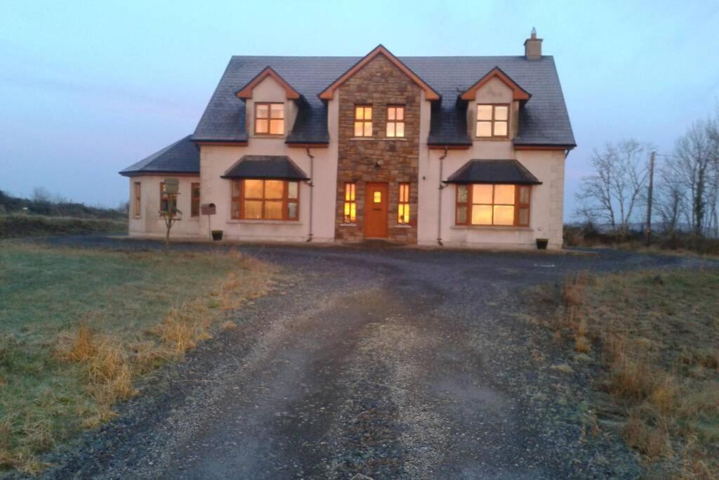 Annies Meadow. Villa Knock  Exterior photo